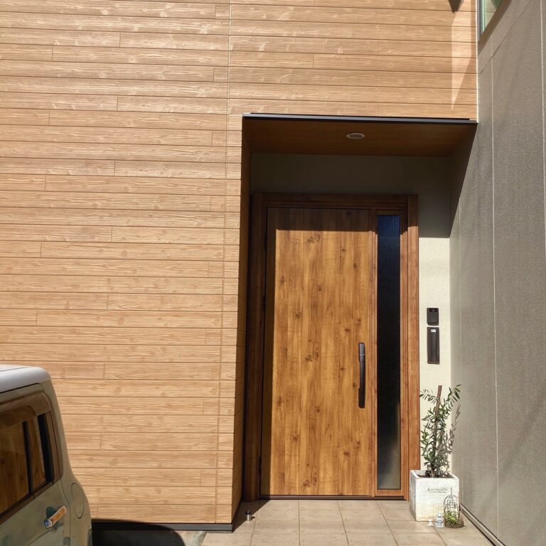 冷たい風の侵入を防ぐ、ドアリモ工事