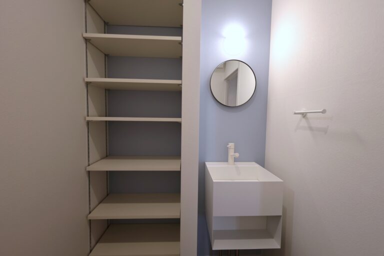 省スペースで活躍、コンパクト手洗い器