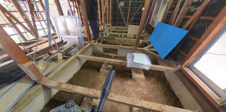 床をはがすと見えてくる、昔の和室の構造